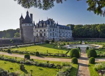 SPT Maravillas De Italia, Paris, Lourdes y Madrid