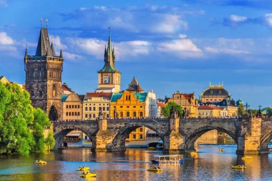 Europa Cosmopolita, Berlin Y Praga