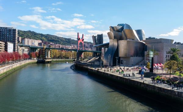 Flash Sale - Sabores de Cantabria, el Pais Vasco y Madrid - Grupo Acompañado