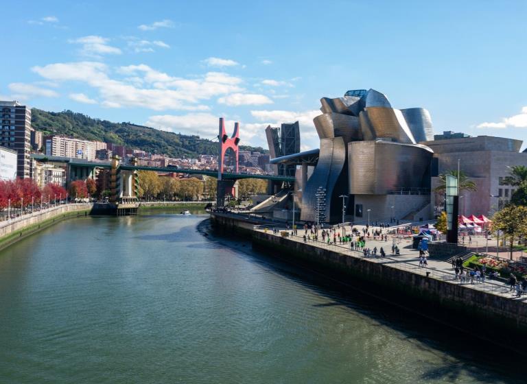Flash Sale - Sabores de Cantabria, el Pais Vasco y Madrid - Grupo Acompañado